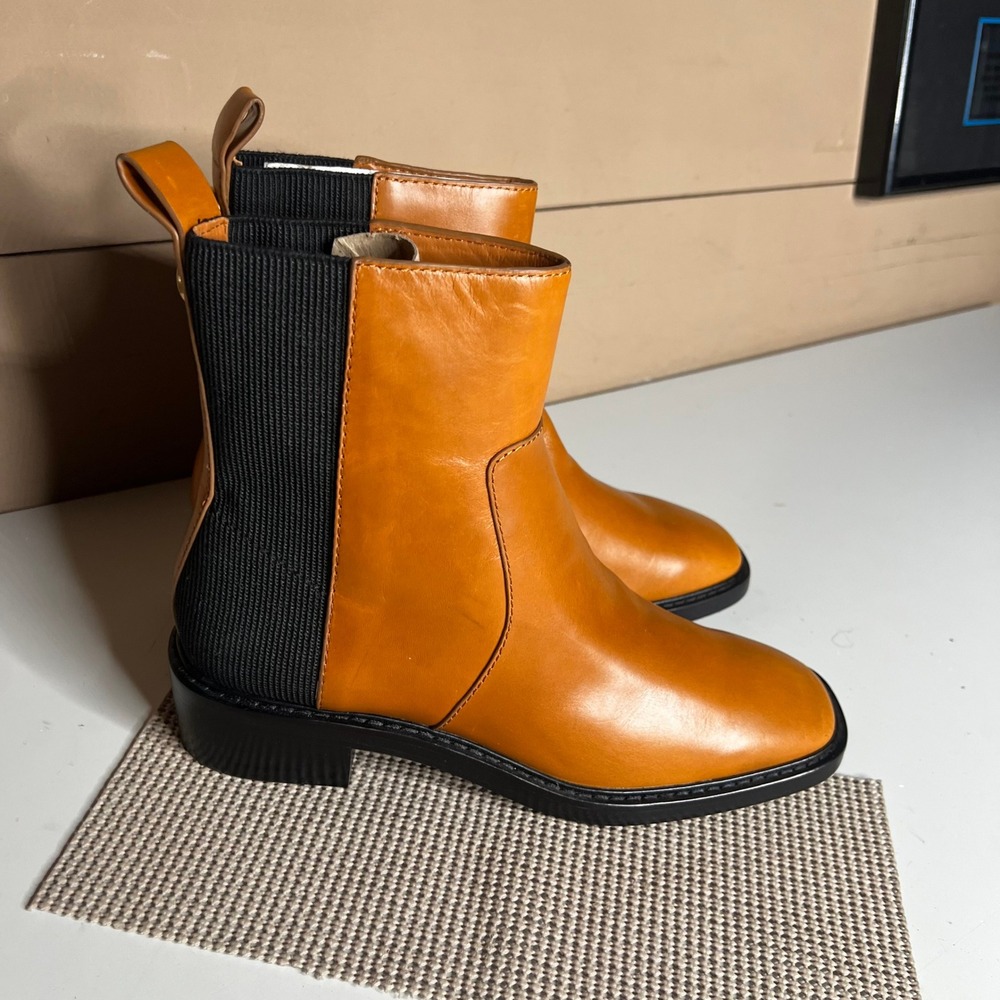 Tory Burch Tan Leather Chelsea Boots Square Toe Ankle 11012 F21 Mens 9M